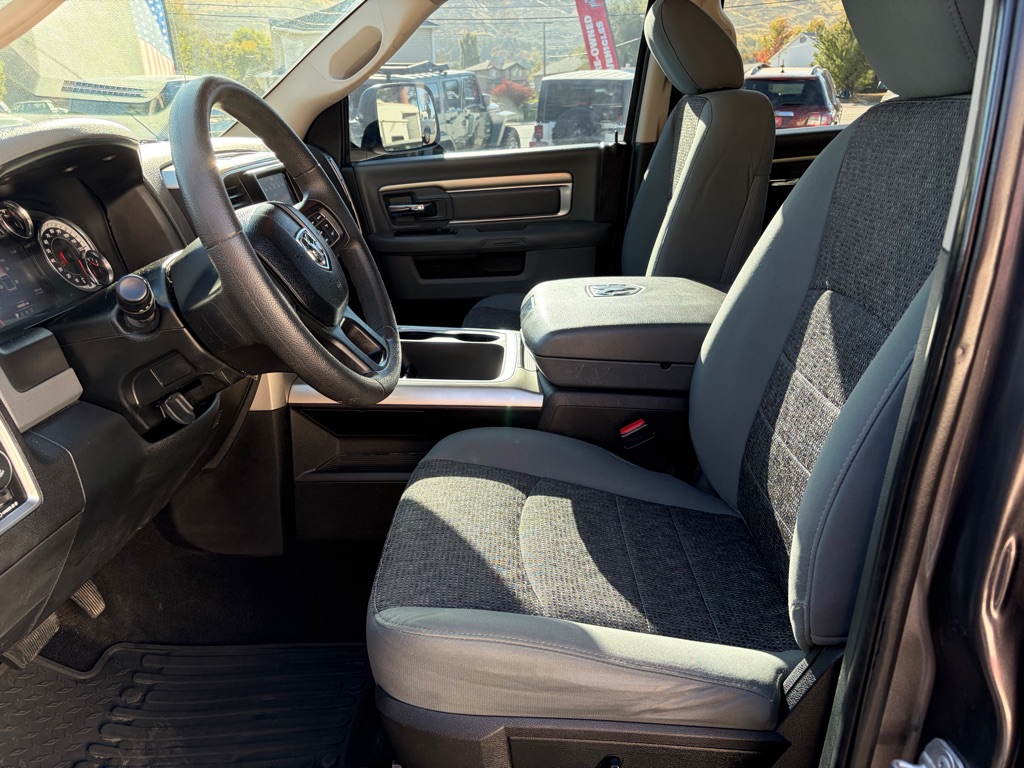 Photo 17 of this RAM 1500