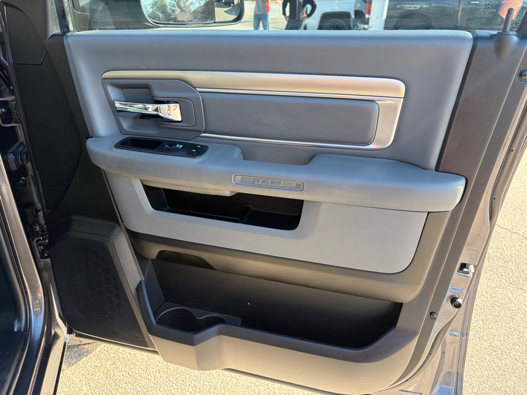 Photo 27 of this RAM 1500