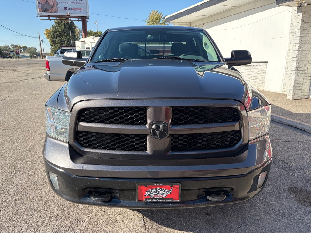 Photo 2 of this RAM 1500