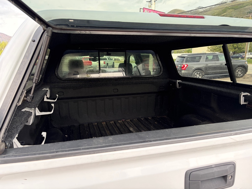 Photo 26 of this GMC SIERRA 1500