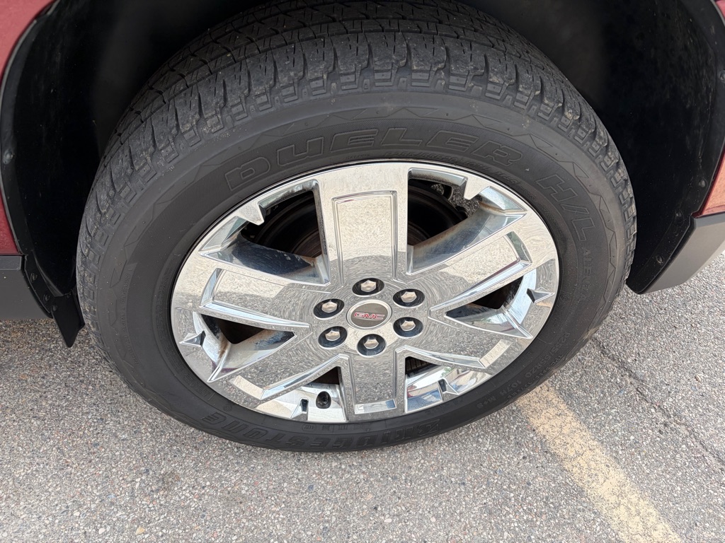 Photo 12 of this GMC ACADIA LIMITED