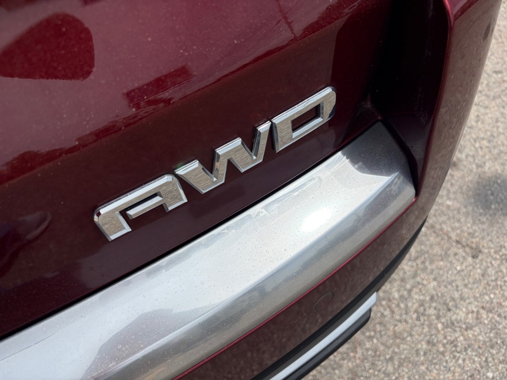 Photo 11 of this GMC ACADIA LIMITED