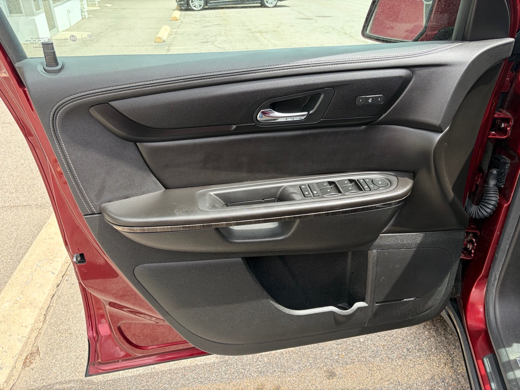 Photo 13 of this GMC ACADIA LIMITED
