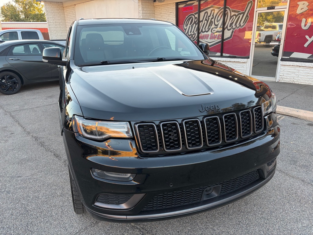 Photo 2 of this JEEP GRAND CHEROKEE