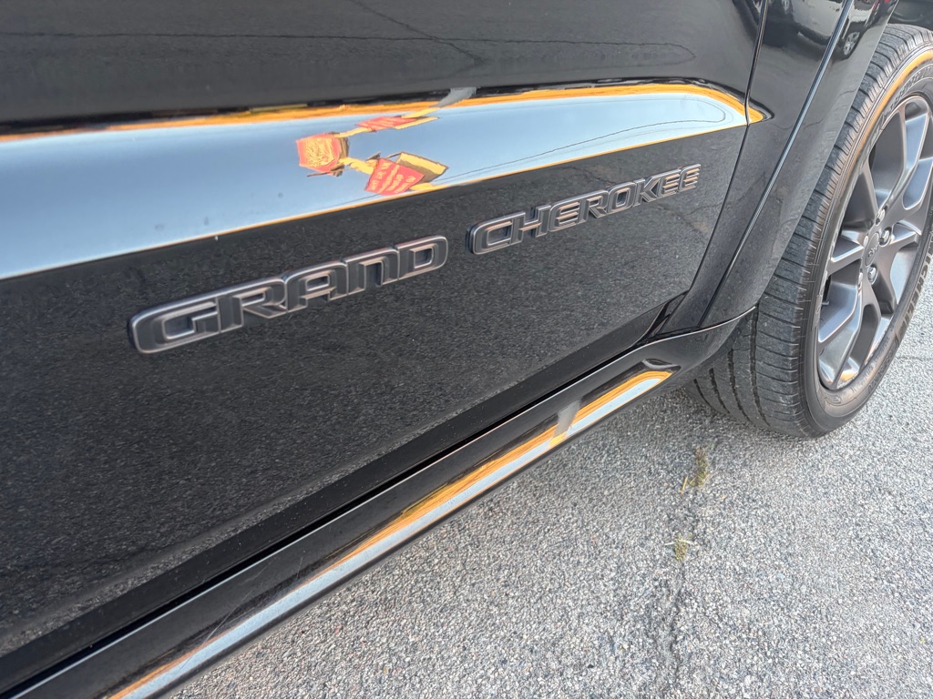 Photo 12 of this JEEP GRAND CHEROKEE