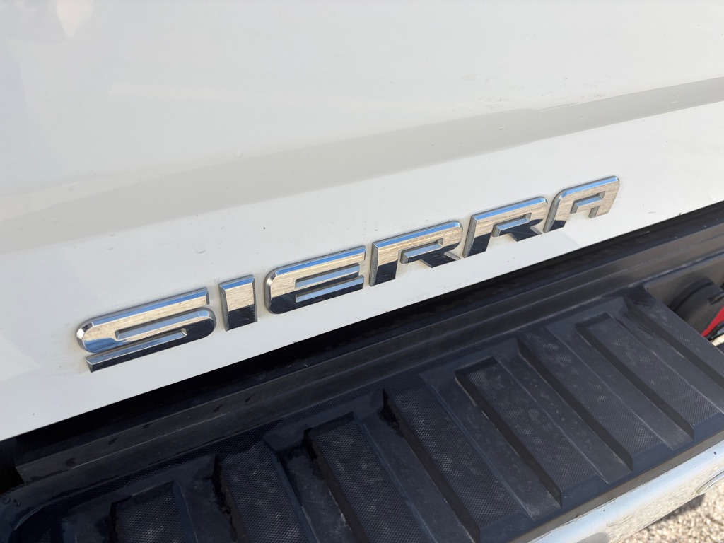 Photo 11 of this GMC SIERRA 2500HD
