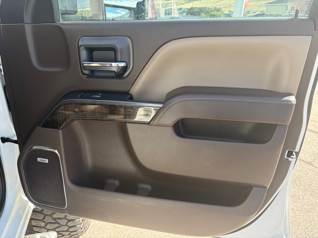 Photo 31 of this GMC SIERRA 2500HD