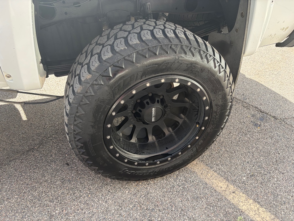 Photo 14 of this GMC SIERRA 2500HD
