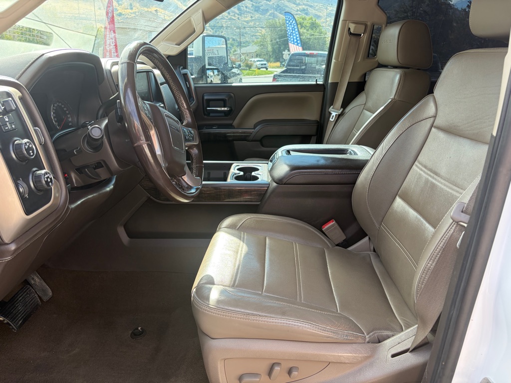Photo 22 of this GMC SIERRA 2500HD