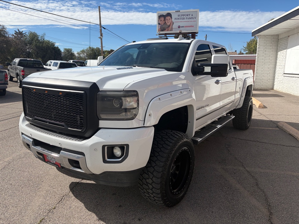 Photo 4 of this GMC SIERRA 2500HD