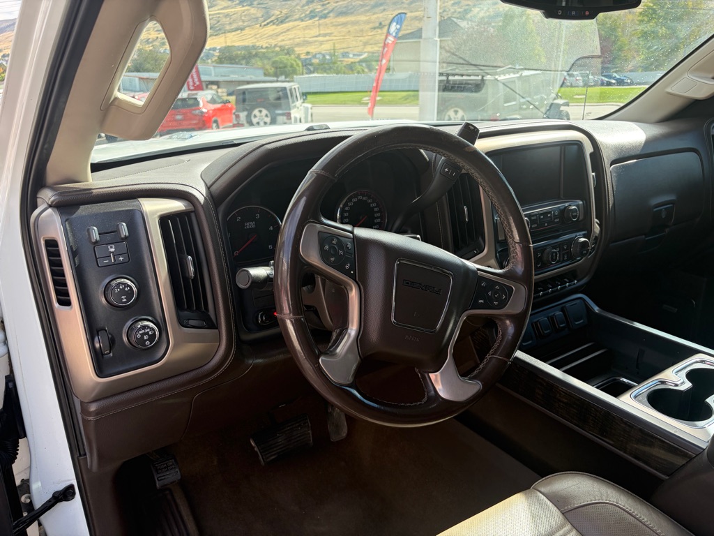 Photo 23 of this GMC SIERRA 2500HD