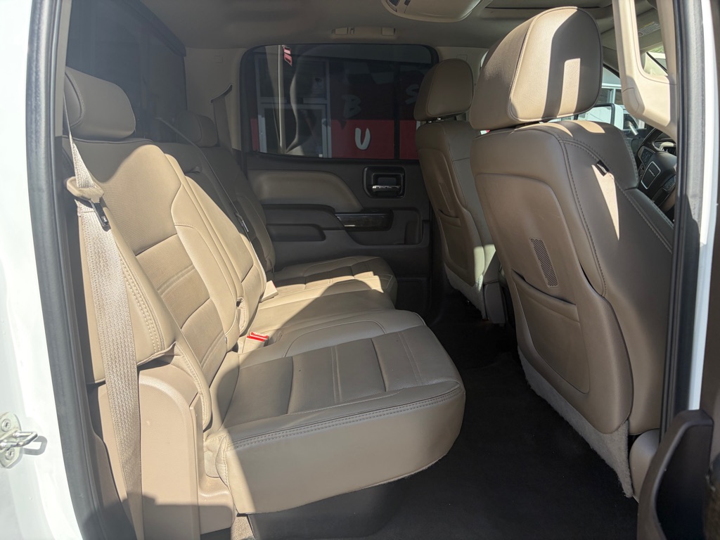 Photo 36 of this GMC SIERRA 2500HD
