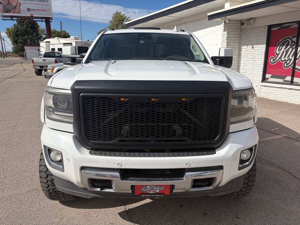 Photo 3 of this GMC SIERRA 2500HD