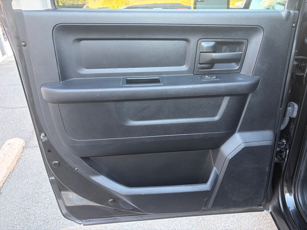 Photo 16 of this RAM 1500