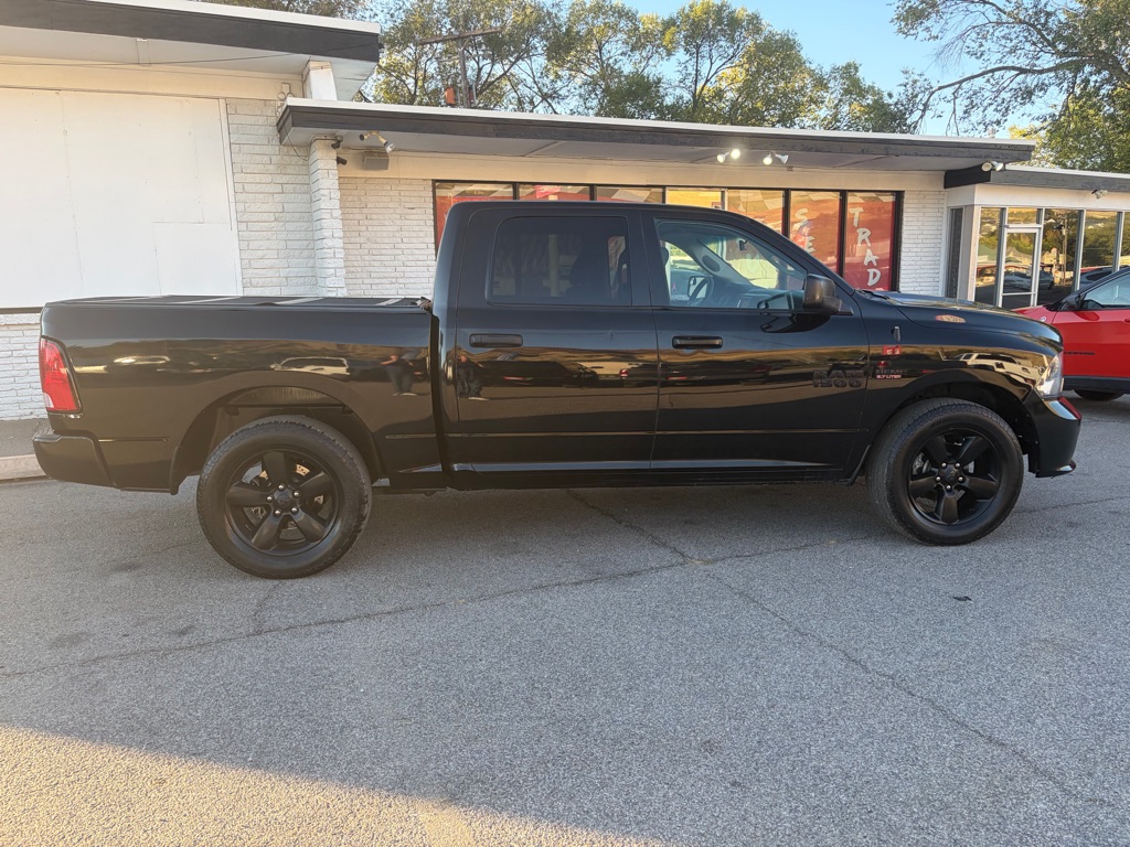 Photo 8 of this RAM 1500