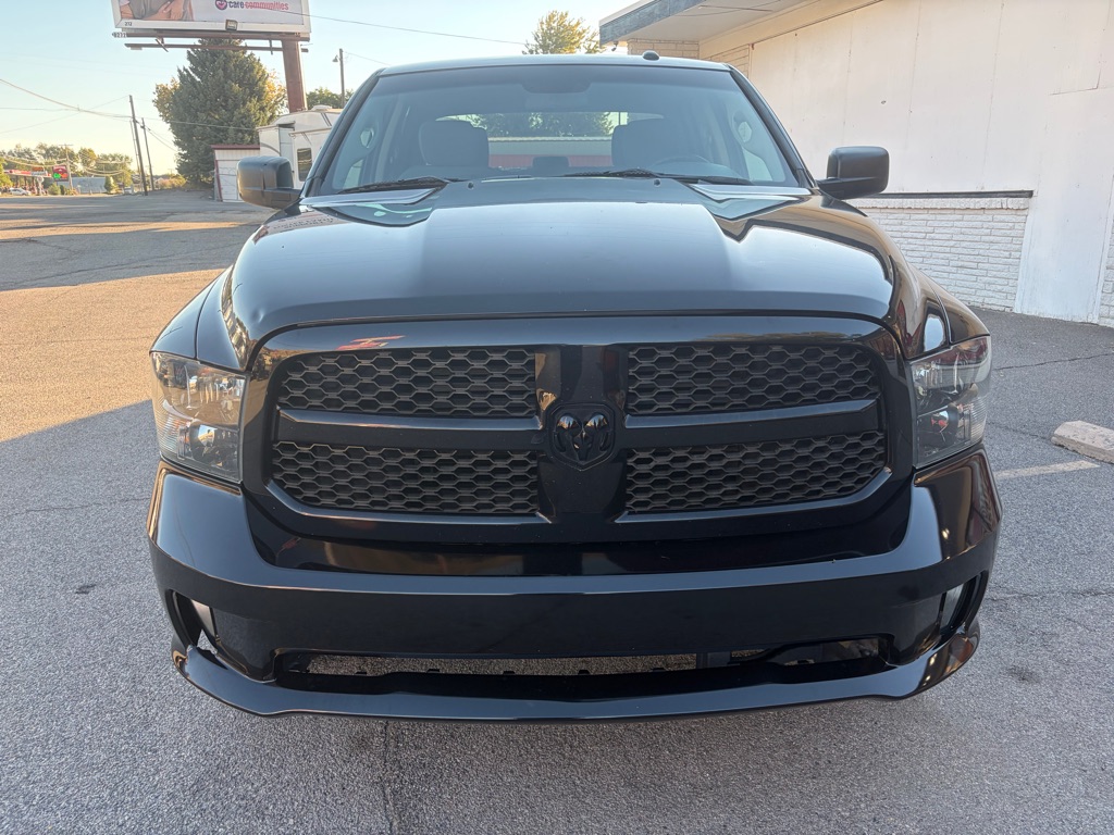 Photo 2 of this RAM 1500