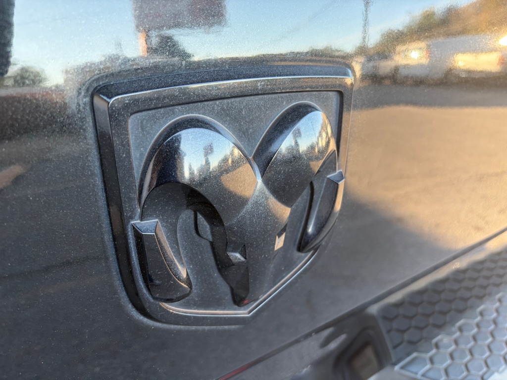 Photo 9 of this RAM 1500