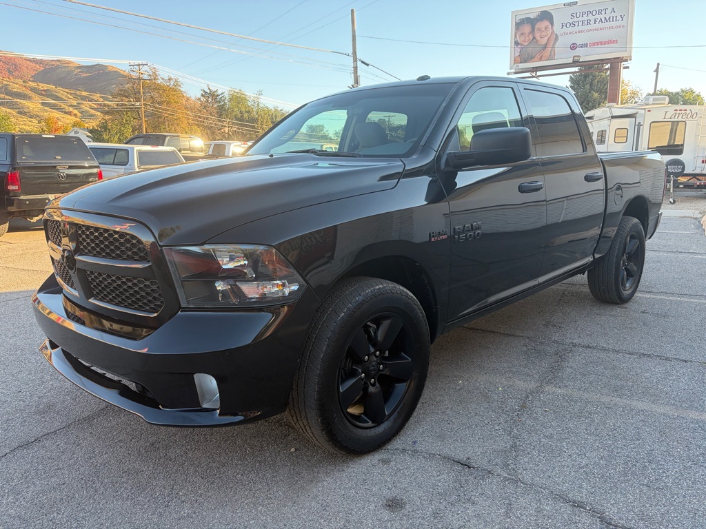 Photo 3 of this RAM 1500
