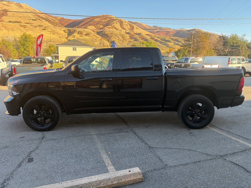 Photo 4 of this RAM 1500