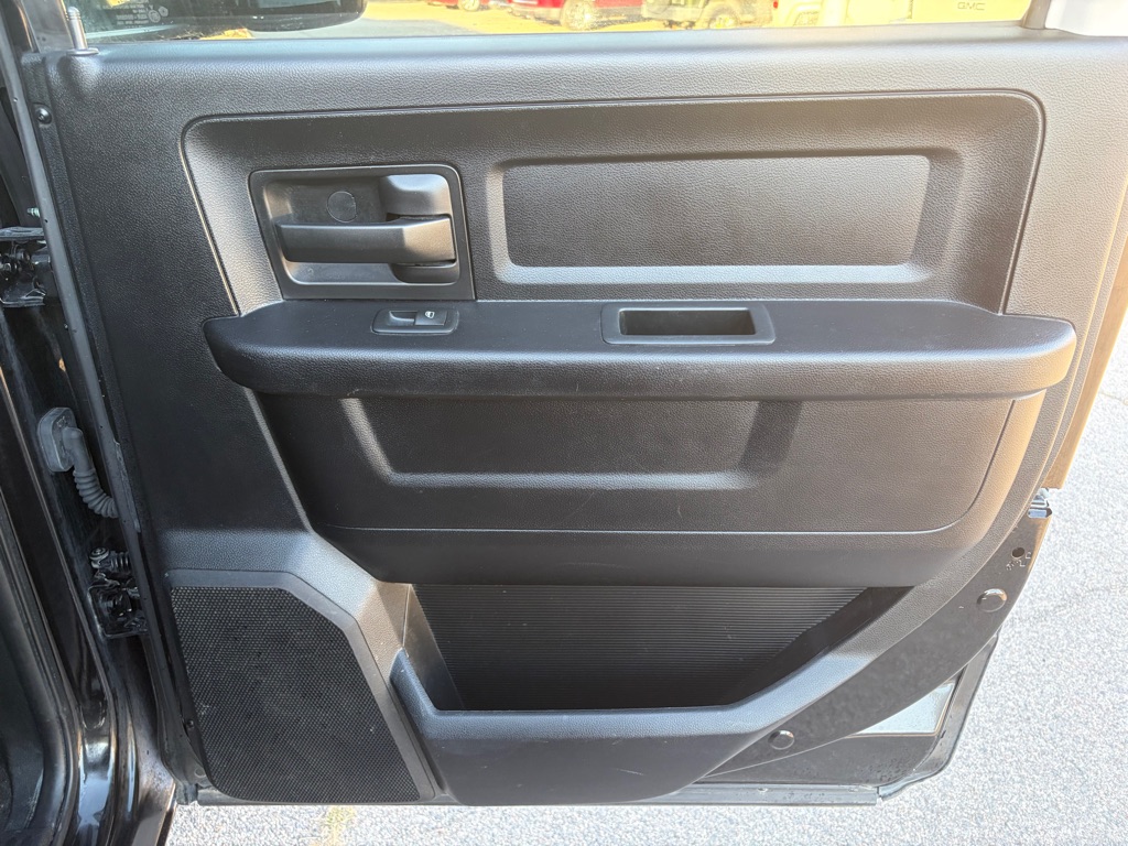 Photo 23 of this RAM 1500