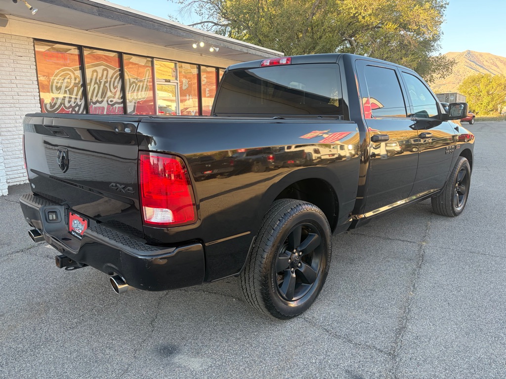 Photo 7 of this RAM 1500