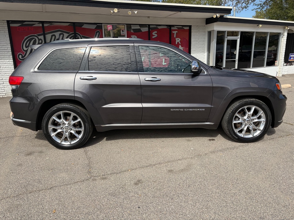 Photo 8 of this JEEP GRAND CHEROKEE
