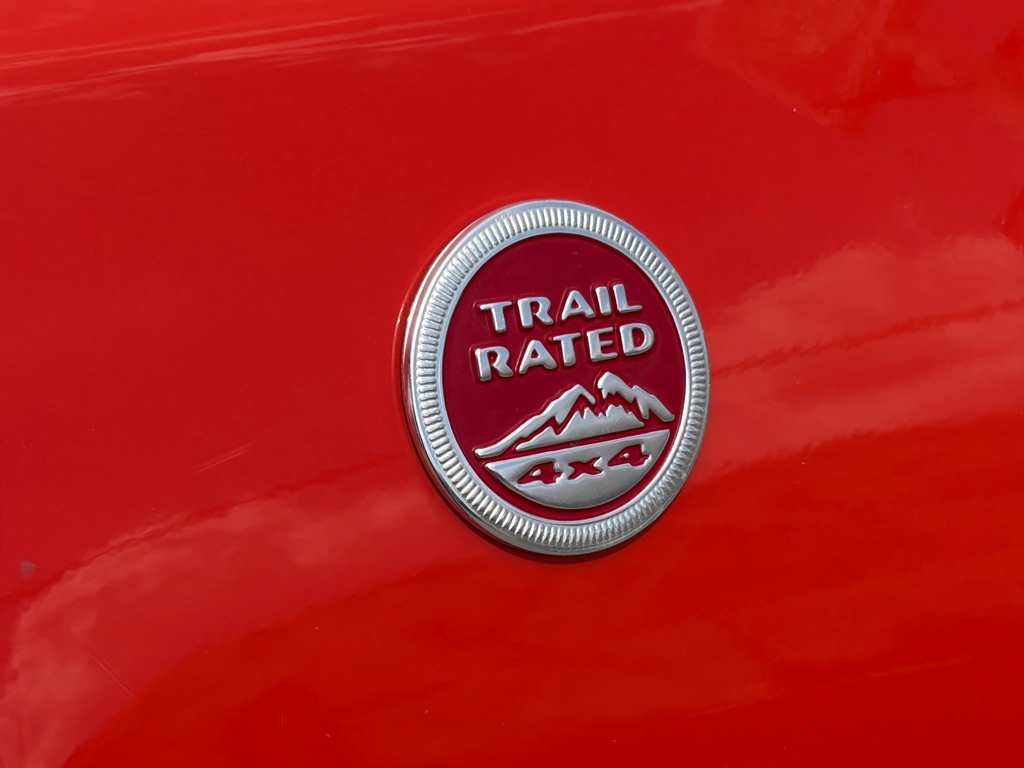Photo 13 of this JEEP COMPASS