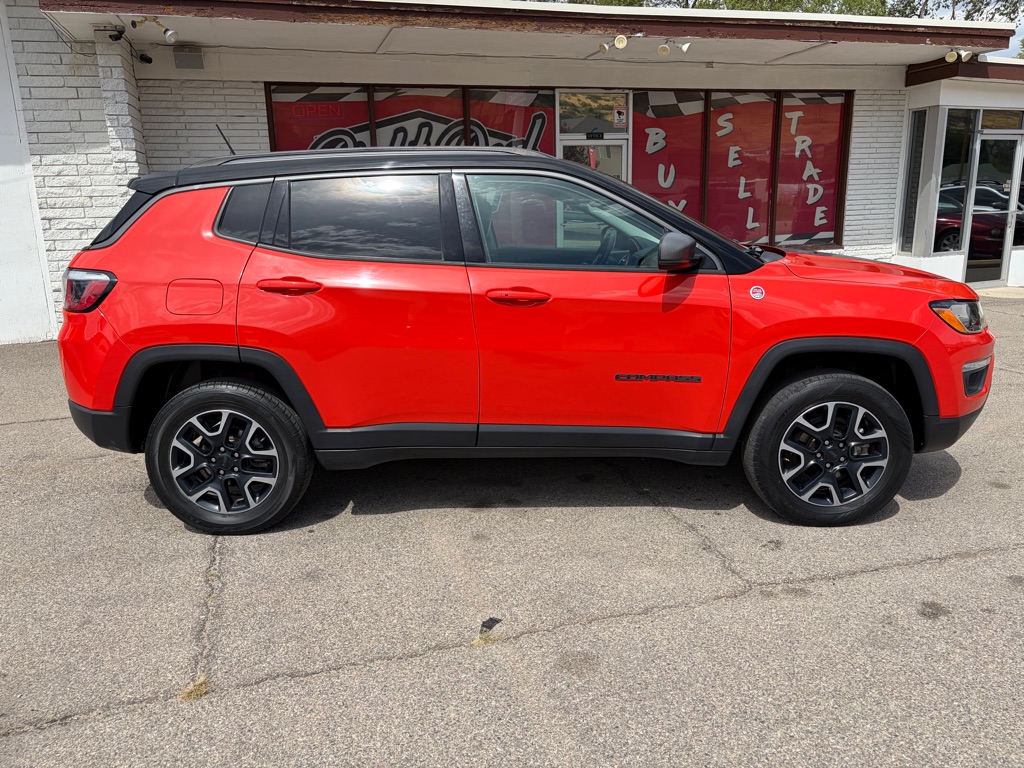Photo 8 of this JEEP COMPASS