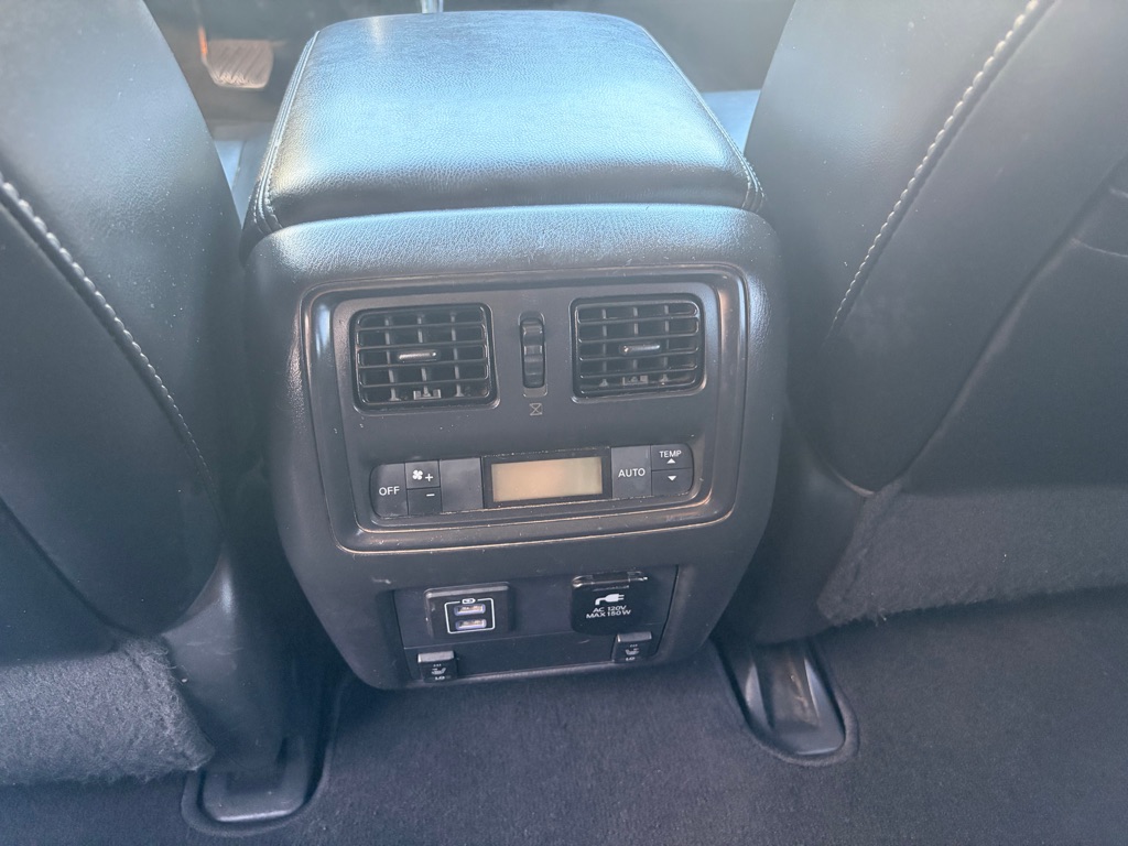 Photo 21 of this NISSAN PATHFINDER