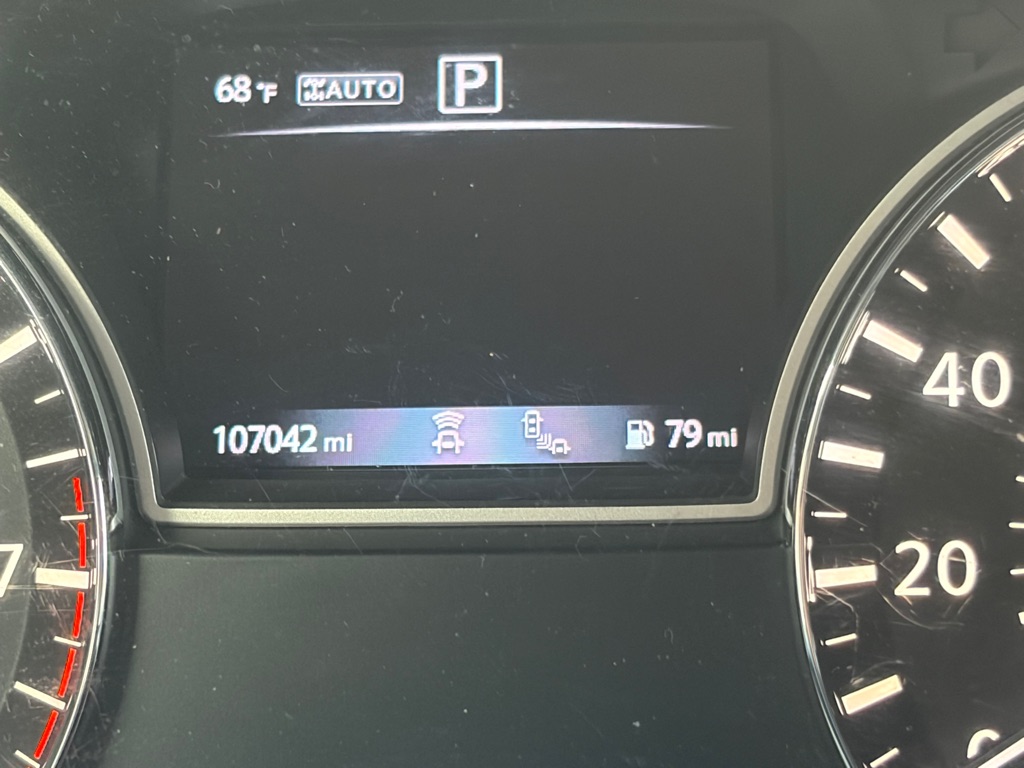 Photo 32 of this NISSAN PATHFINDER