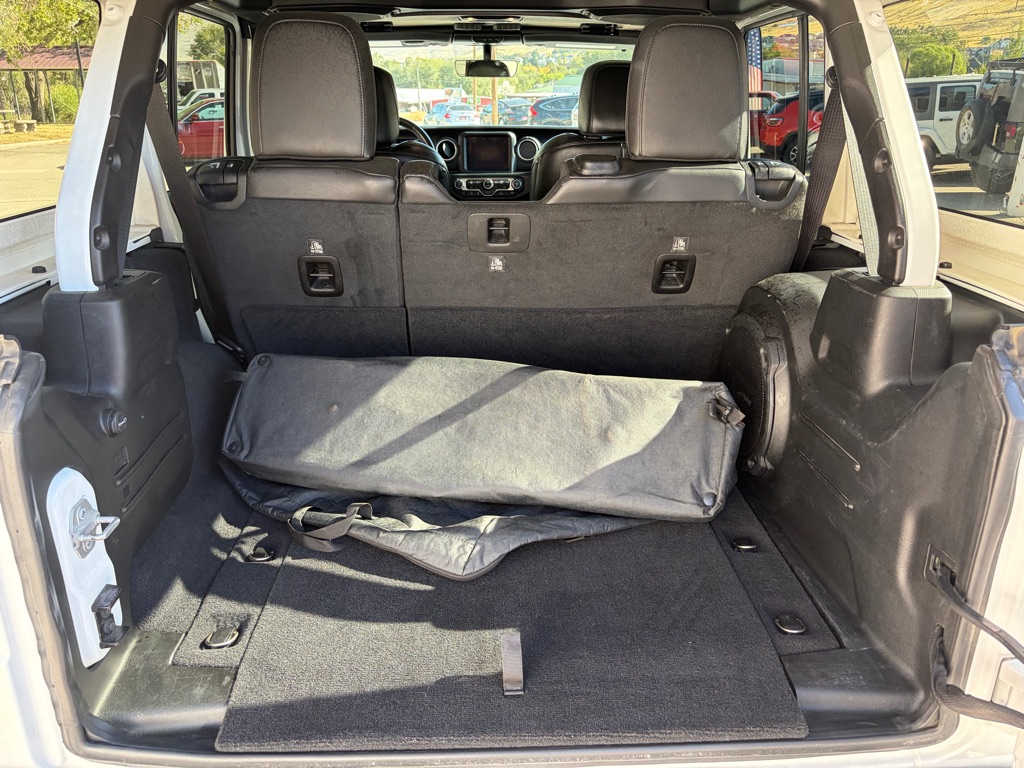 Photo 26 of this JEEP WRANGLER UNLIMI