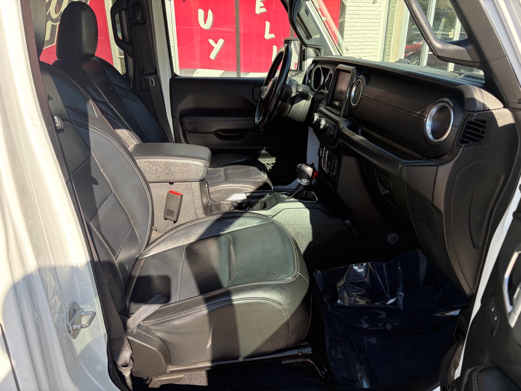 Photo 28 of this JEEP WRANGLER UNLIMI