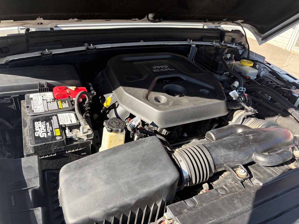 Photo 33 of this JEEP WRANGLER UNLIMI