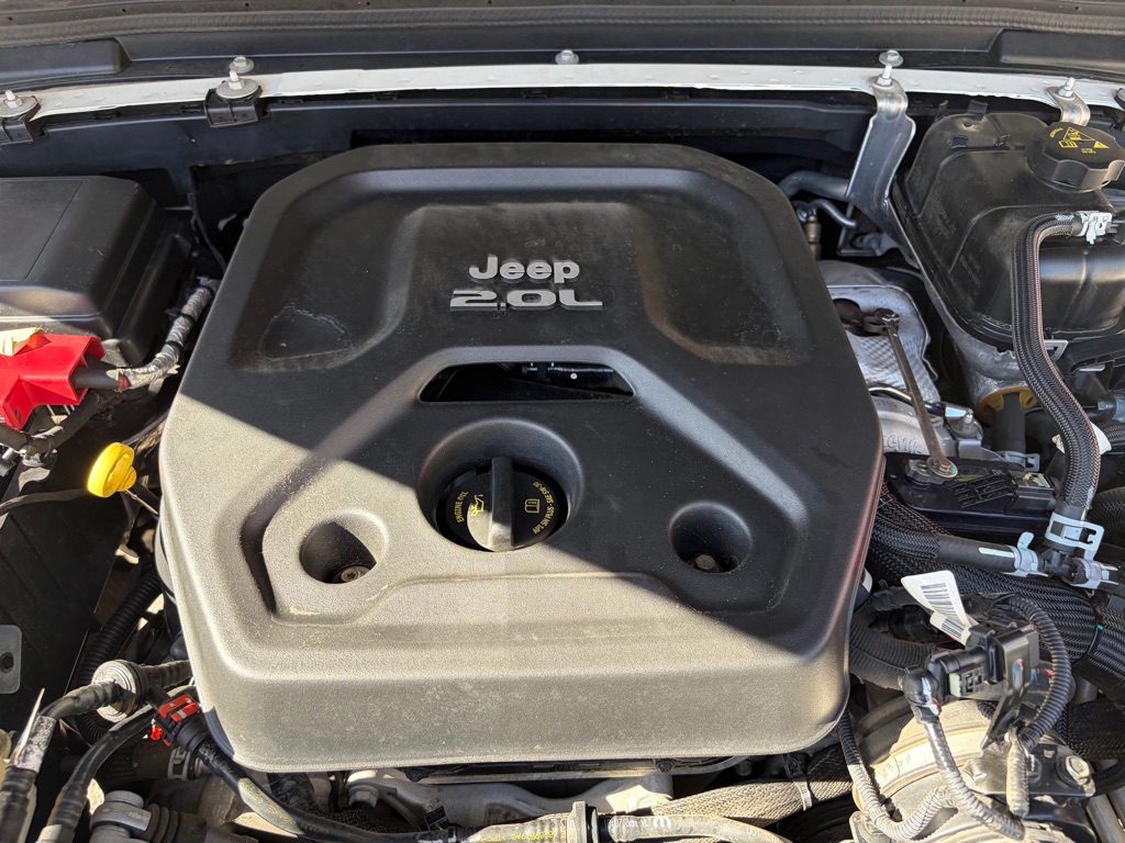 Photo 32 of this JEEP WRANGLER UNLIMI