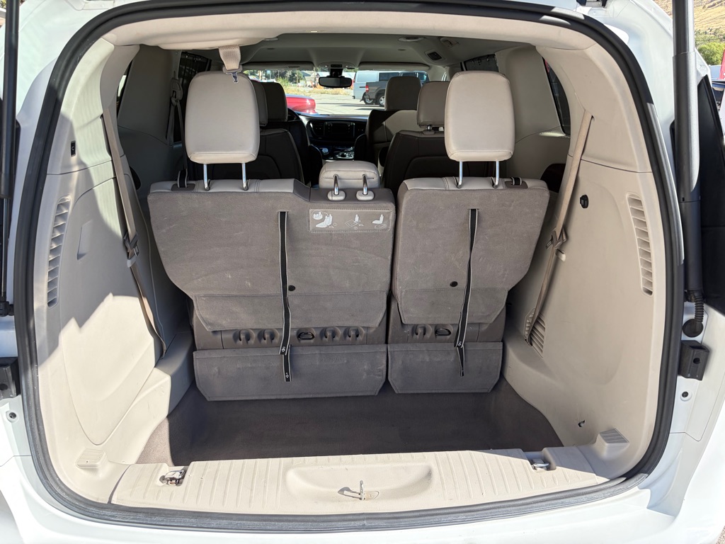 Photo 22 of this CHRYSLER PACIFICA