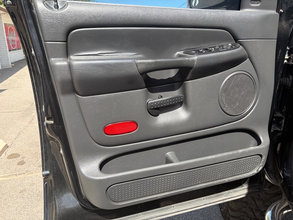 Photo 13 of this DODGE RAM 2500