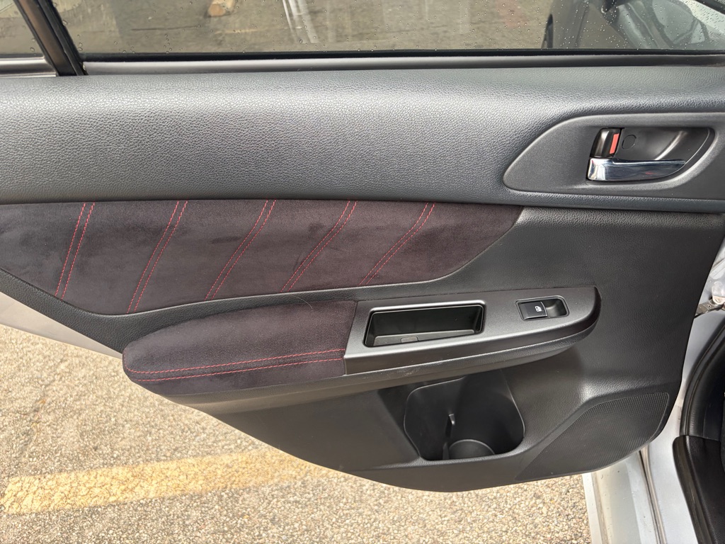 Photo 21 of this SUBARU WRX
