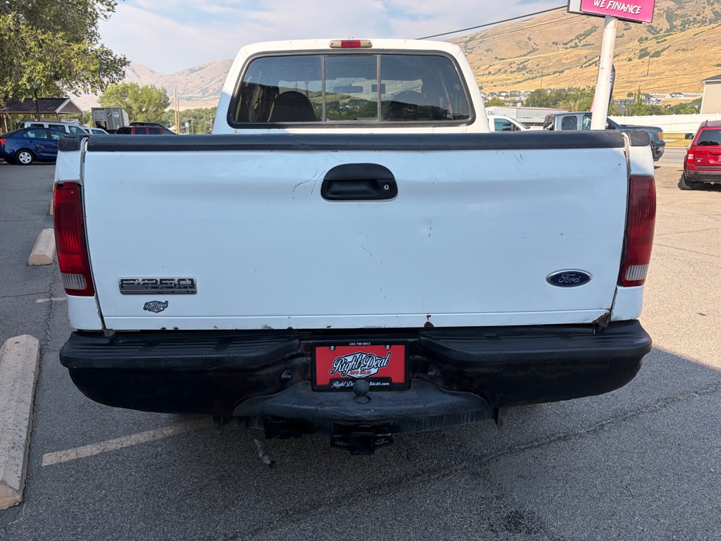 Photo 6 of this FORD F-250 SUPER DUT