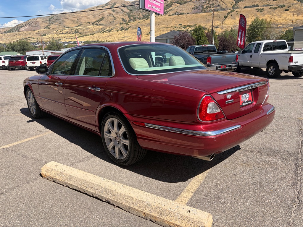 Photo 5 of this JAGUAR XJ-SERIES