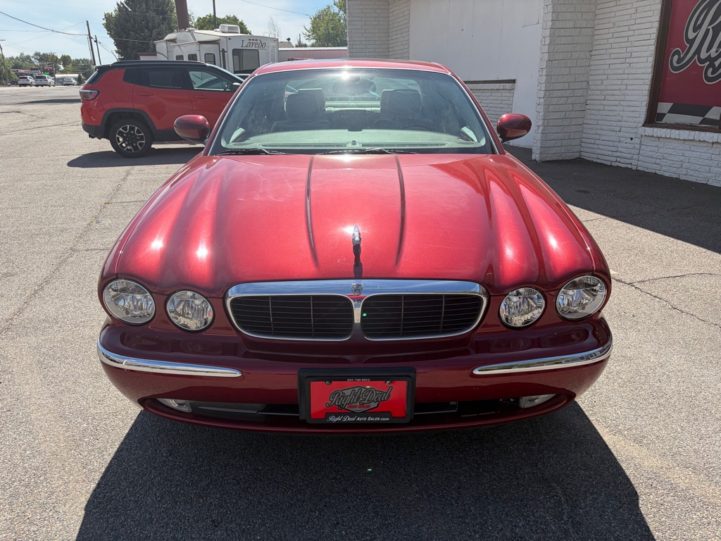 Photo 2 of this JAGUAR XJ-SERIES
