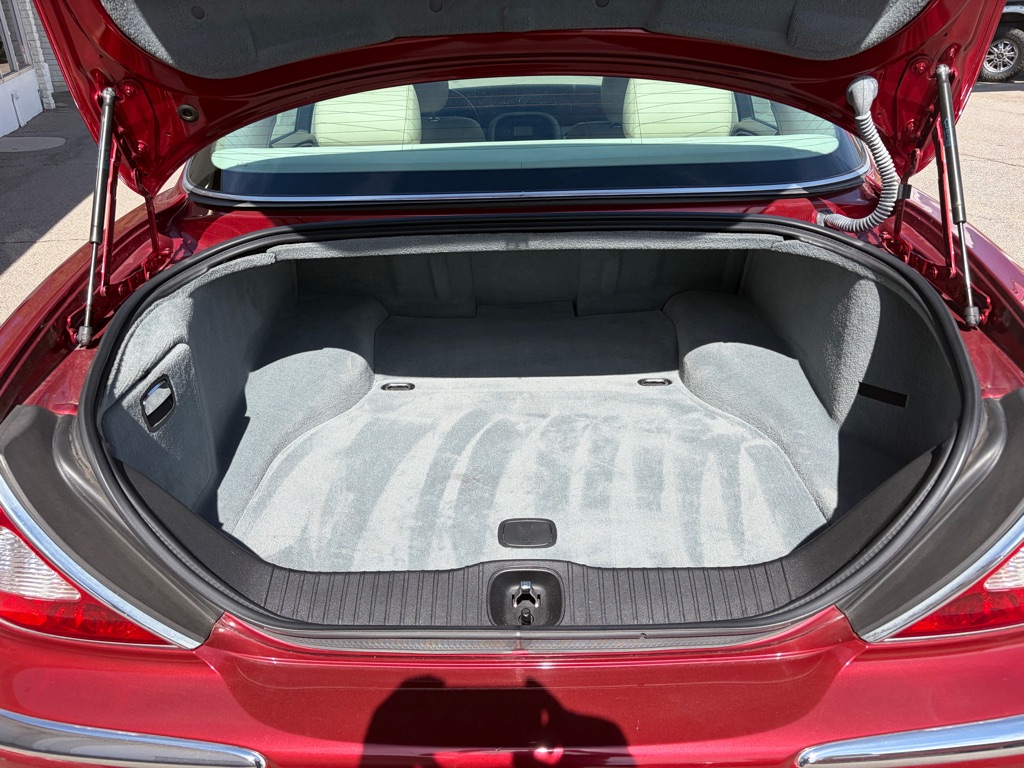 Photo 23 of this JAGUAR XJ-SERIES