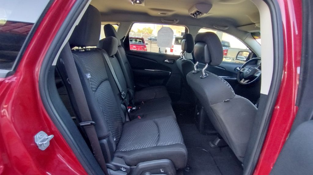 Photo 12 of this DODGE JOURNEY CROSSRO