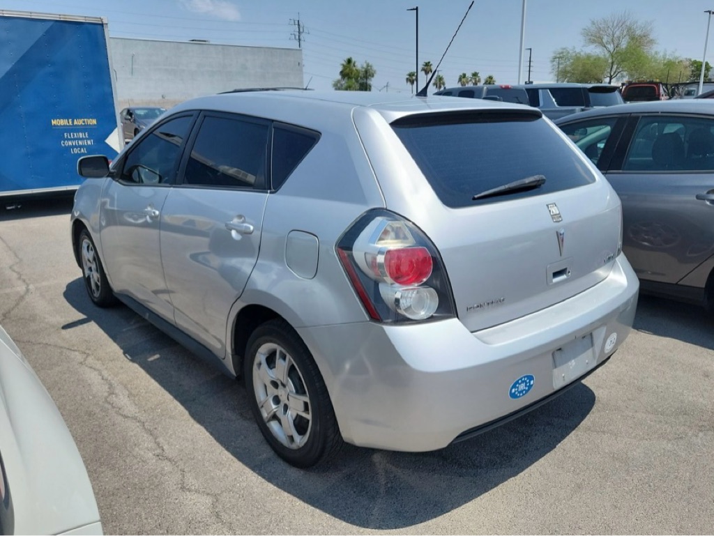Photo 2 of this PONTIAC VIBE