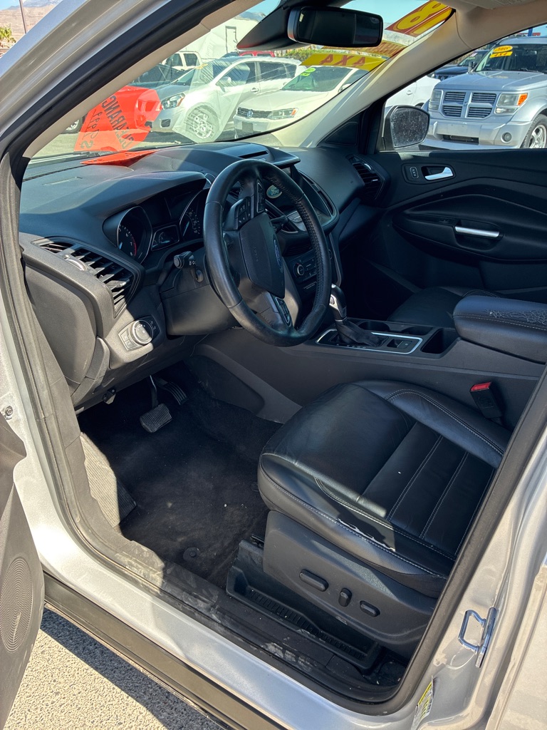 Photo 8 of this FORD ESCAPE