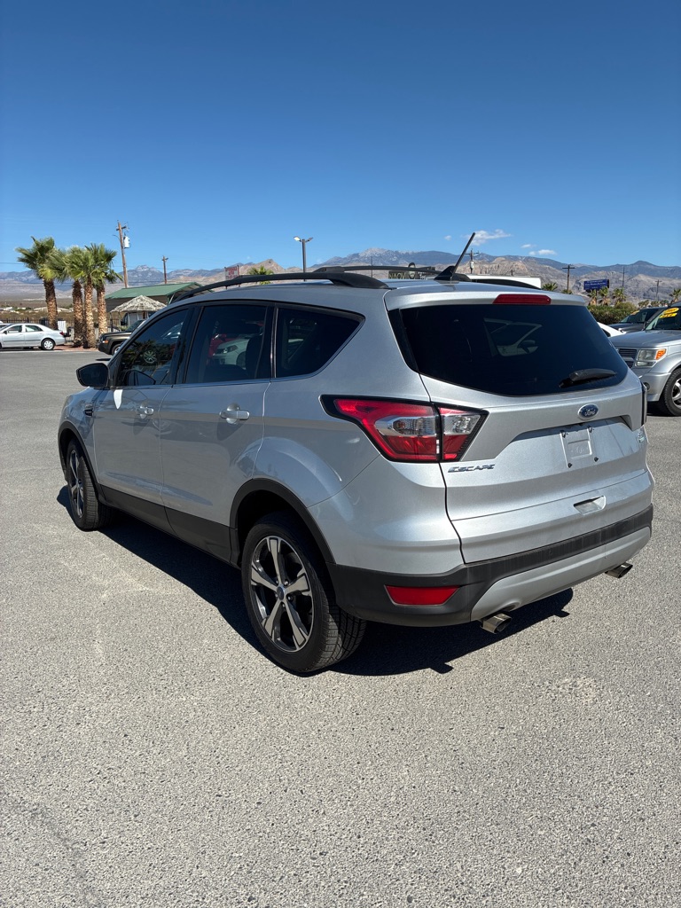 Photo 9 of this FORD ESCAPE