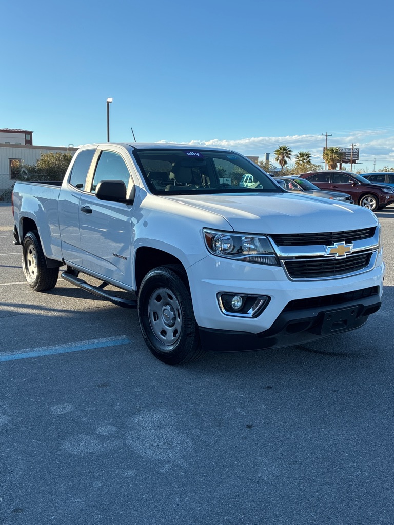 Photo 2 of this CHEVROLET COLORADO