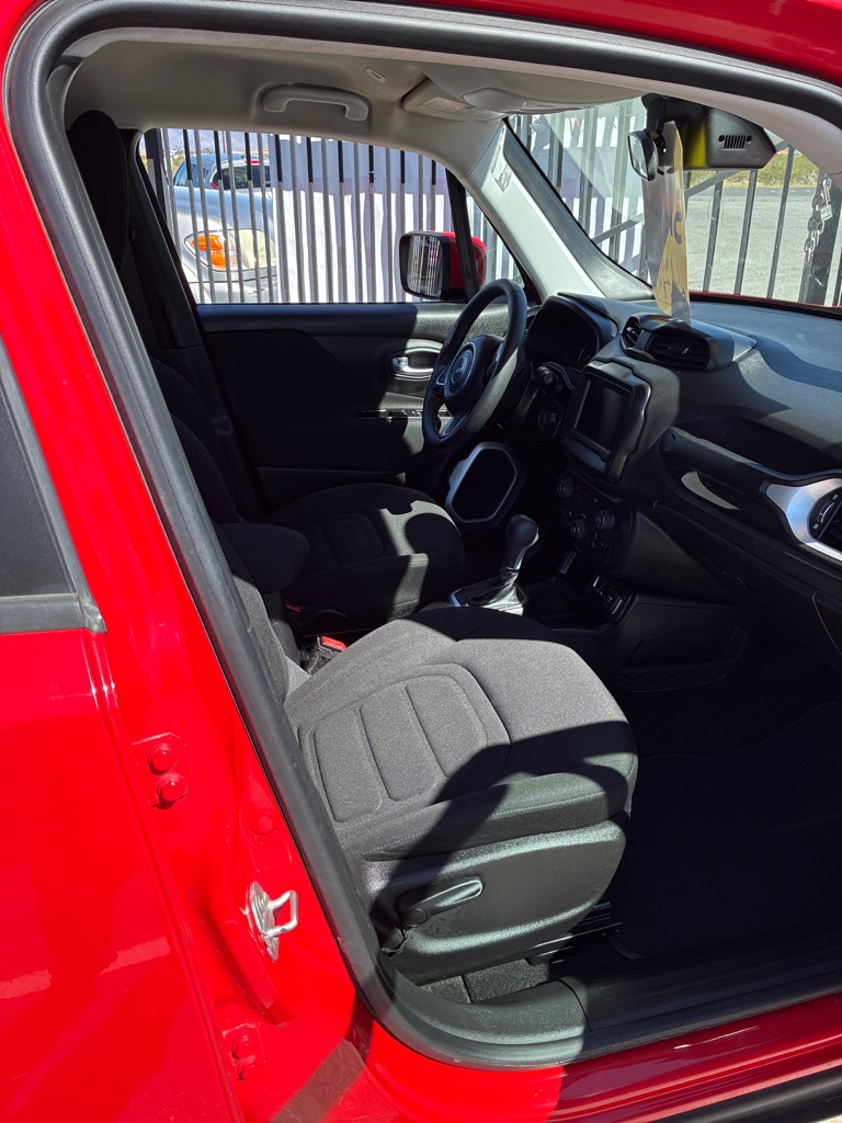 Photo 7 of this JEEP RENEGADE
