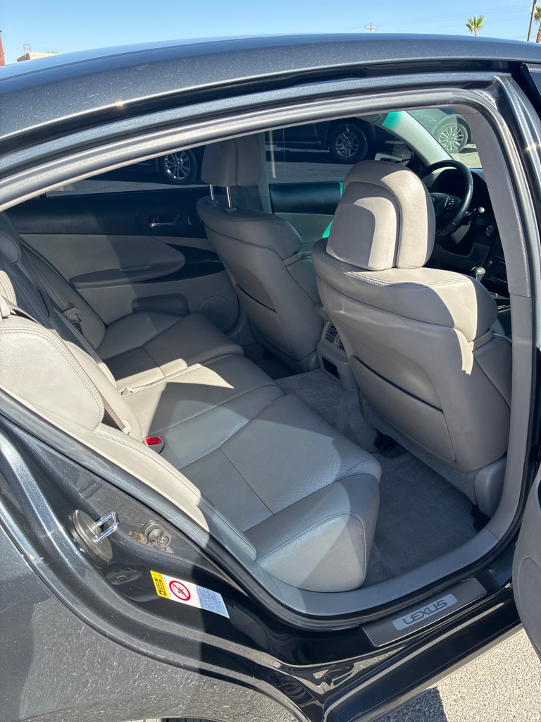 Photo 5 of this LEXUS GS