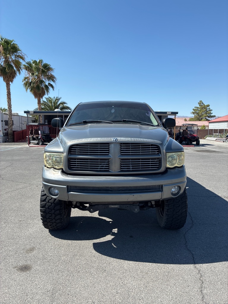 Photo 3 of this DODGE RAM 1500
