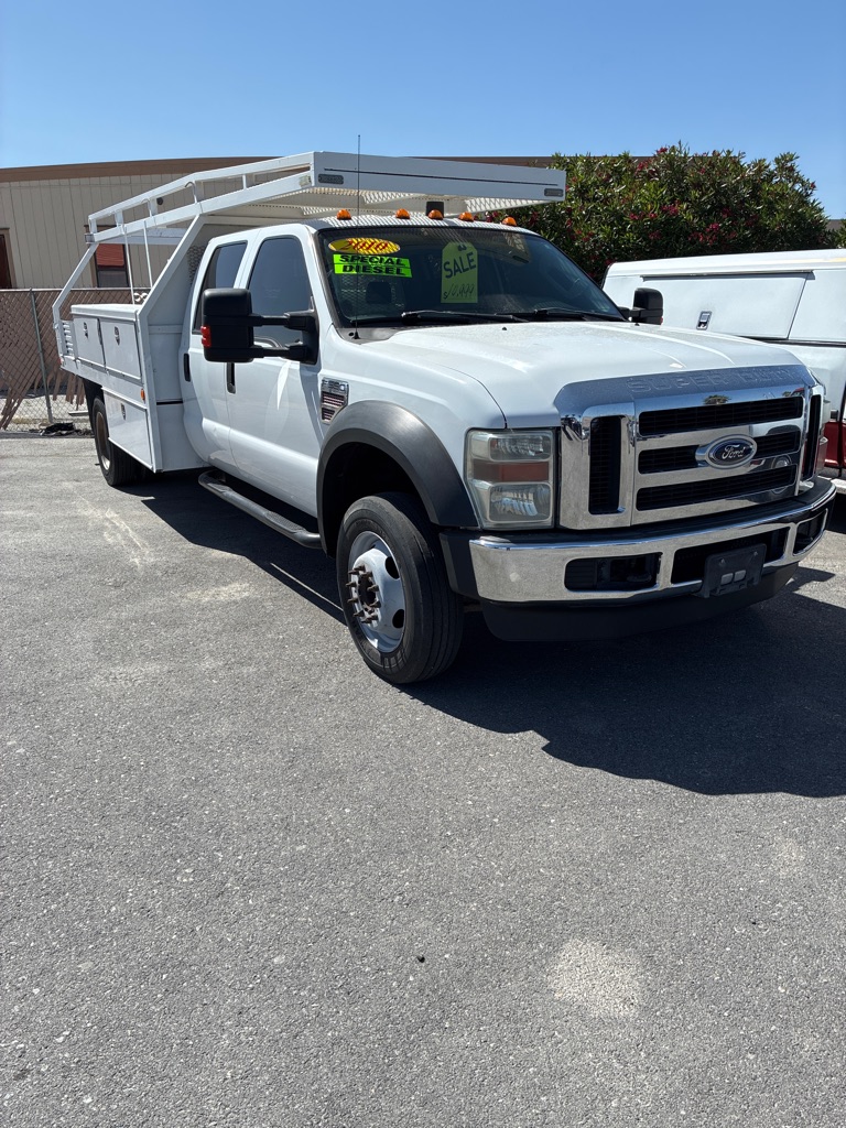 Photo 3 of this FORD F550